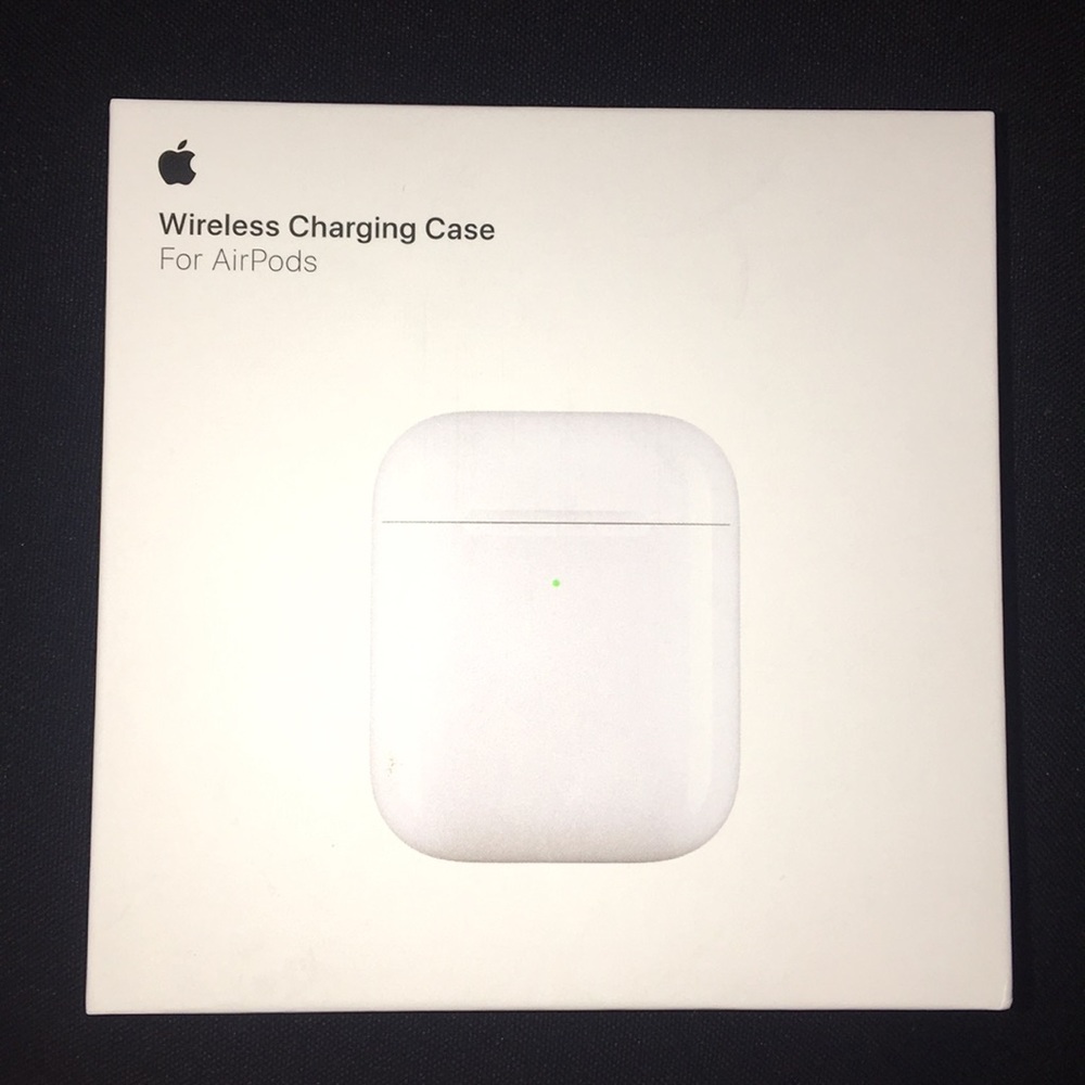 Airpods charging a case Gen1